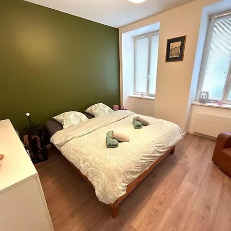 Paisible Et Au Centre Apartment *
